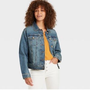 Women's Denim Jacket - Universal Thread™ Medium Tint Denim M